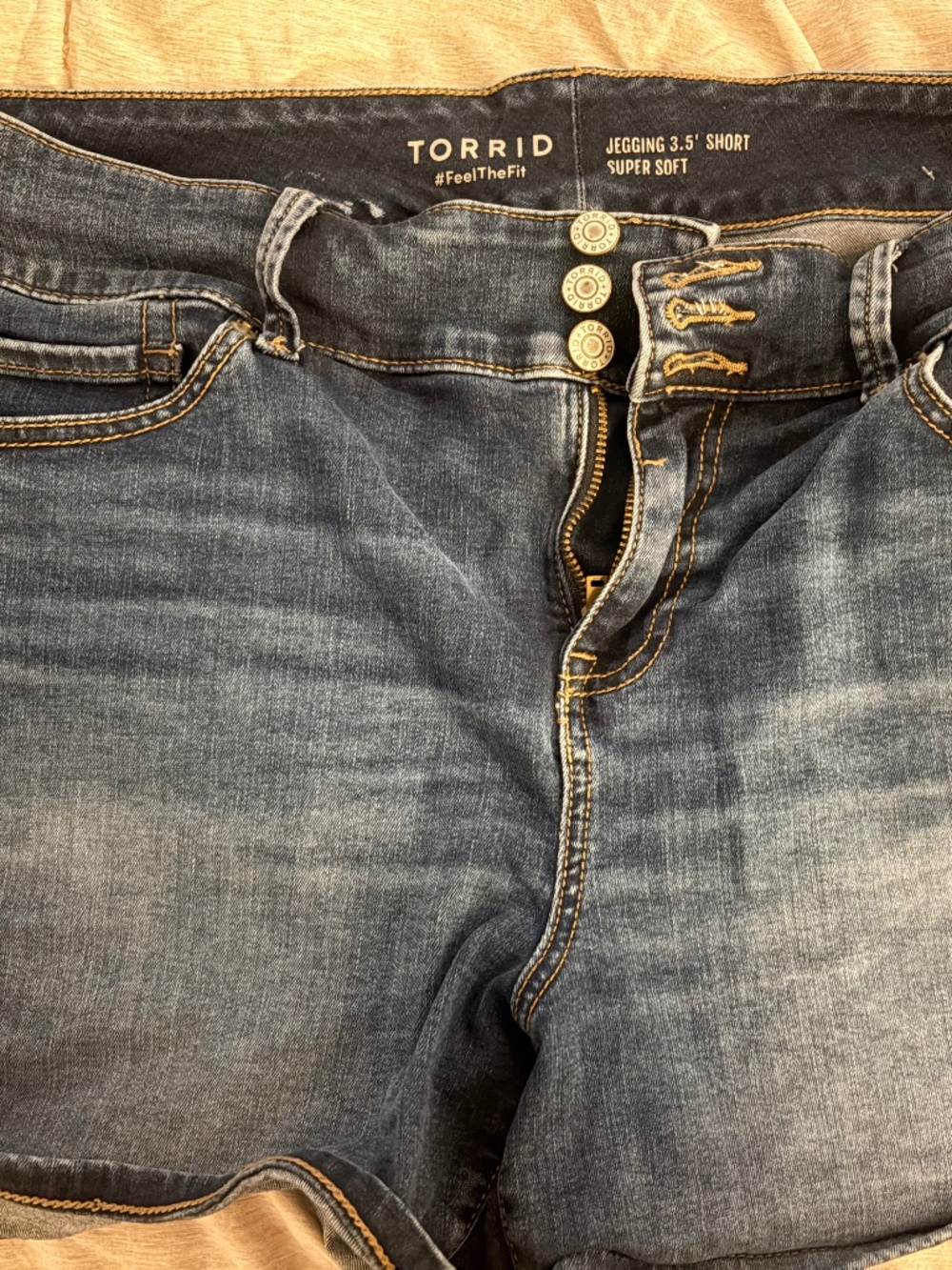 Torrid denim shorts- jegging material 3.5” size 18